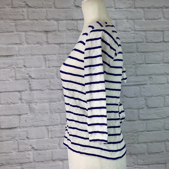 😎 Lucky Brand v neck tie back striped top - Picture 3 of 4
